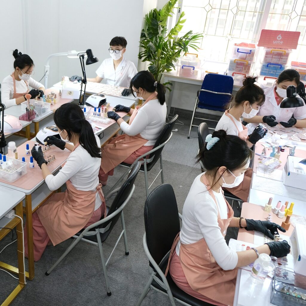 Handmade Press On Nails: Tiềm Năng Xuất Khẩu Mới Của Việt Nam