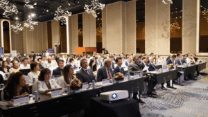 Chiến Lược Tiếp Cận Thị Trường Mỹ Latinh: Tùy Biến Sản Phẩm Và Marketing Cho Khách Hàng Địa Phương
