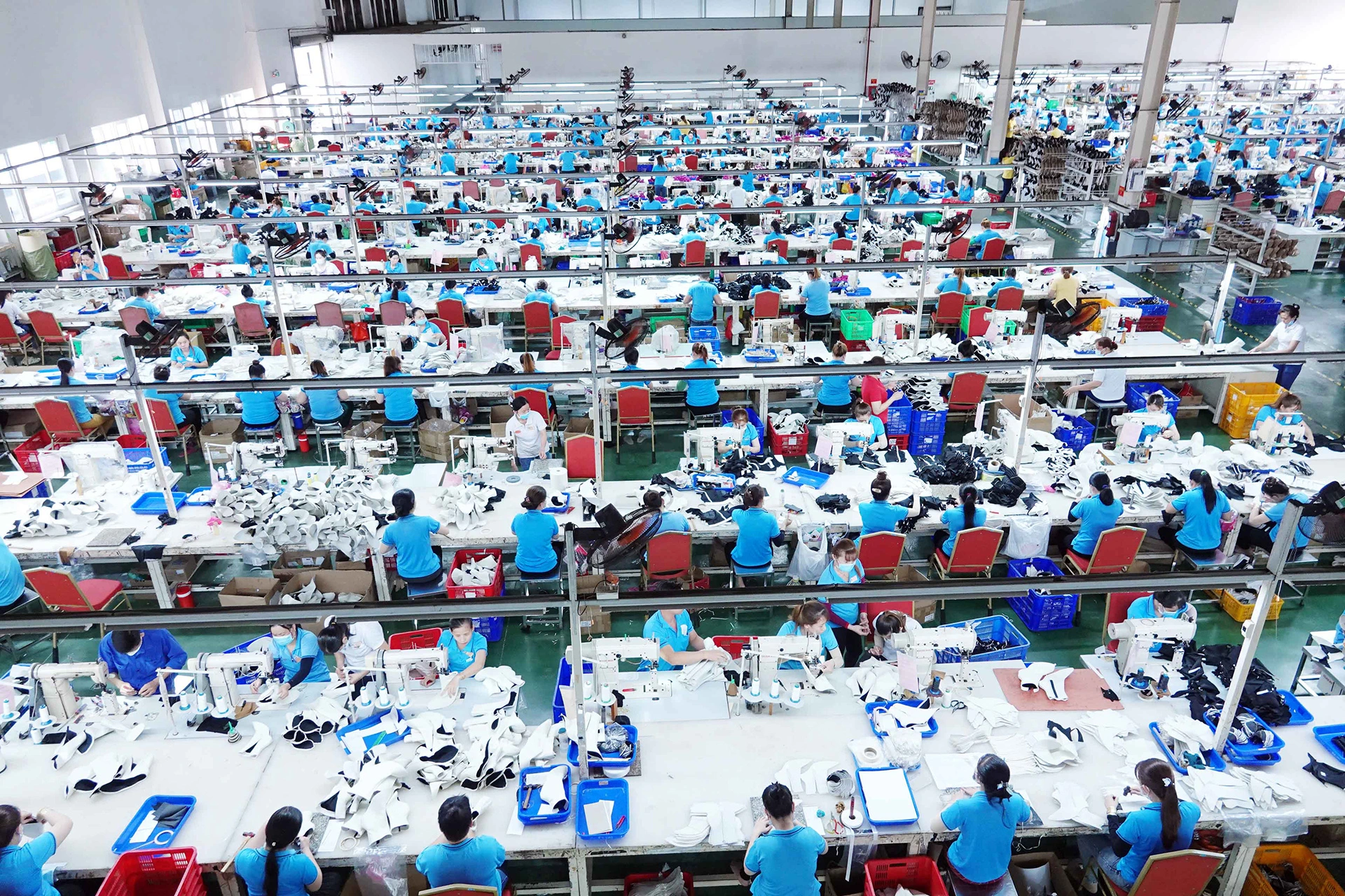 Ứng Dụng Công Nghệ Và Tự Động Hóa Nâng Cao Chất Lượng Sản Phẩm Giày Dép Xuất Khẩu