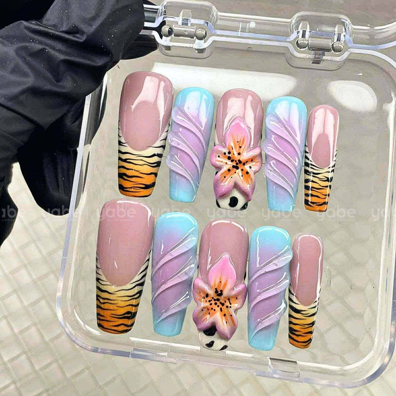 Handmade Press On Nails: Tiềm Năng Xuất Khẩu Mới Của Việt Nam